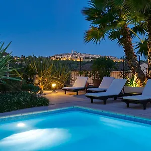 https://la-grande-bastide-saint-paul-de-vence.fr-provencehotel.com
