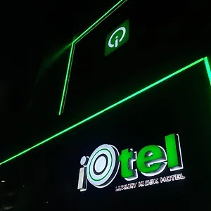  ホテル Iotel Luxury Kiosk フィリピン