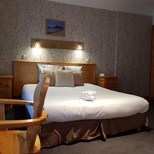 Savoy & Restaurant 2*, Saint-Michel-de-Maurienne France