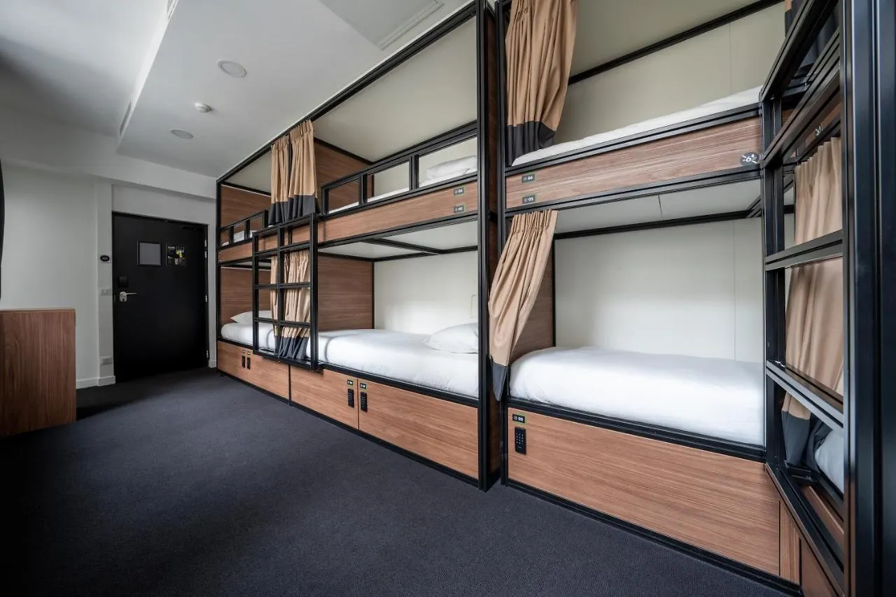Beau M Paris Hostel