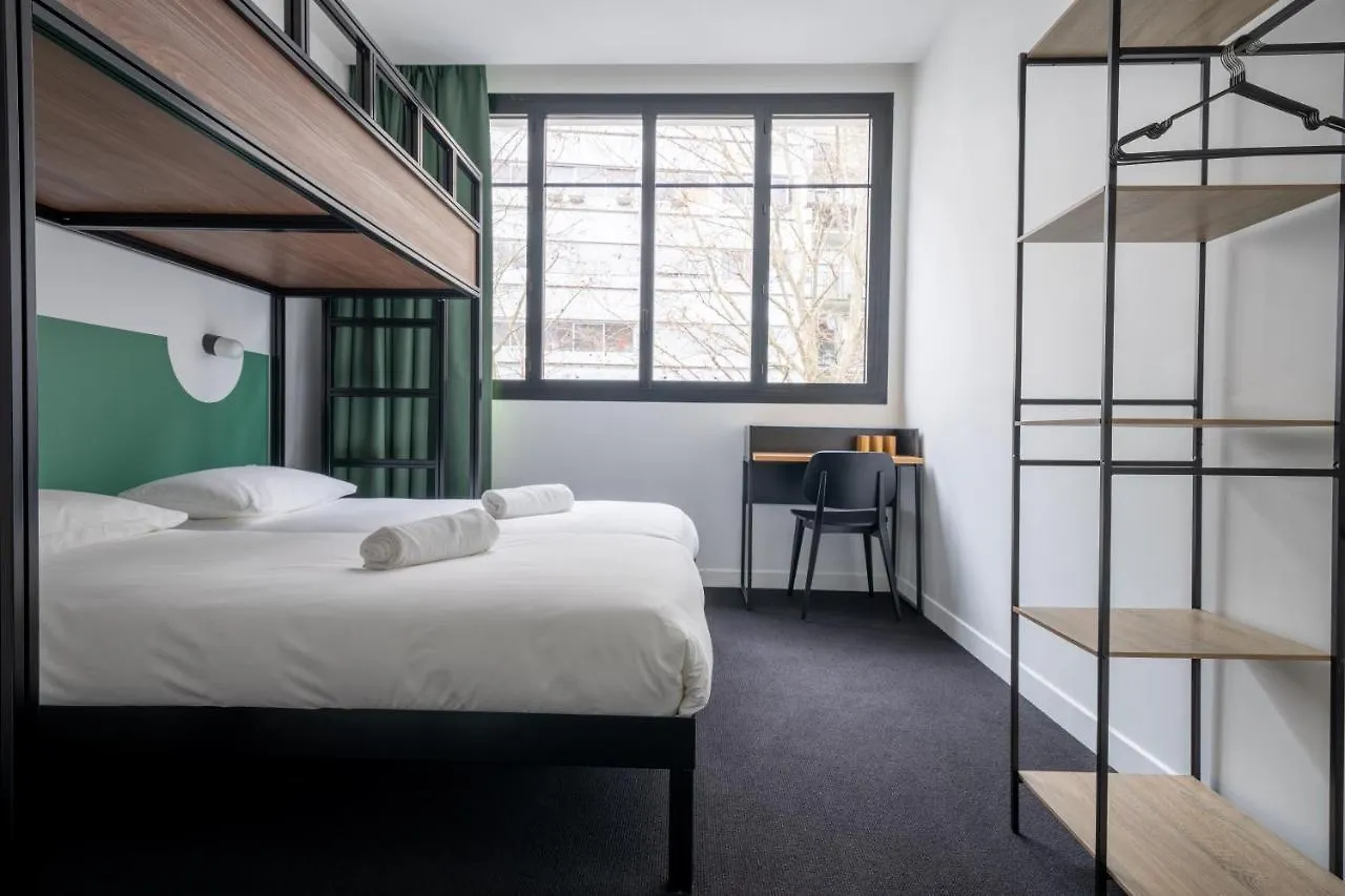 Beau M Paris Hostel