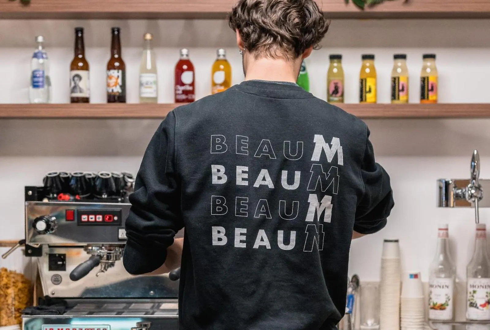 Beau M Paris Hostel